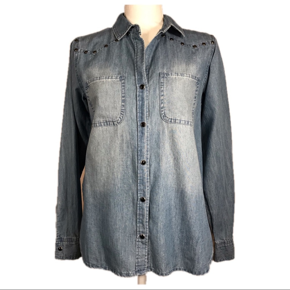 NEW With Tags Rock & Republic Distressed Chambray Button Down Shirt XS
